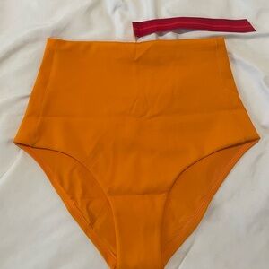 Left On Friday NWT Hi Tide Bottom size M